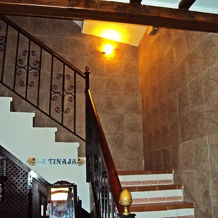 Turístico La Tinaja